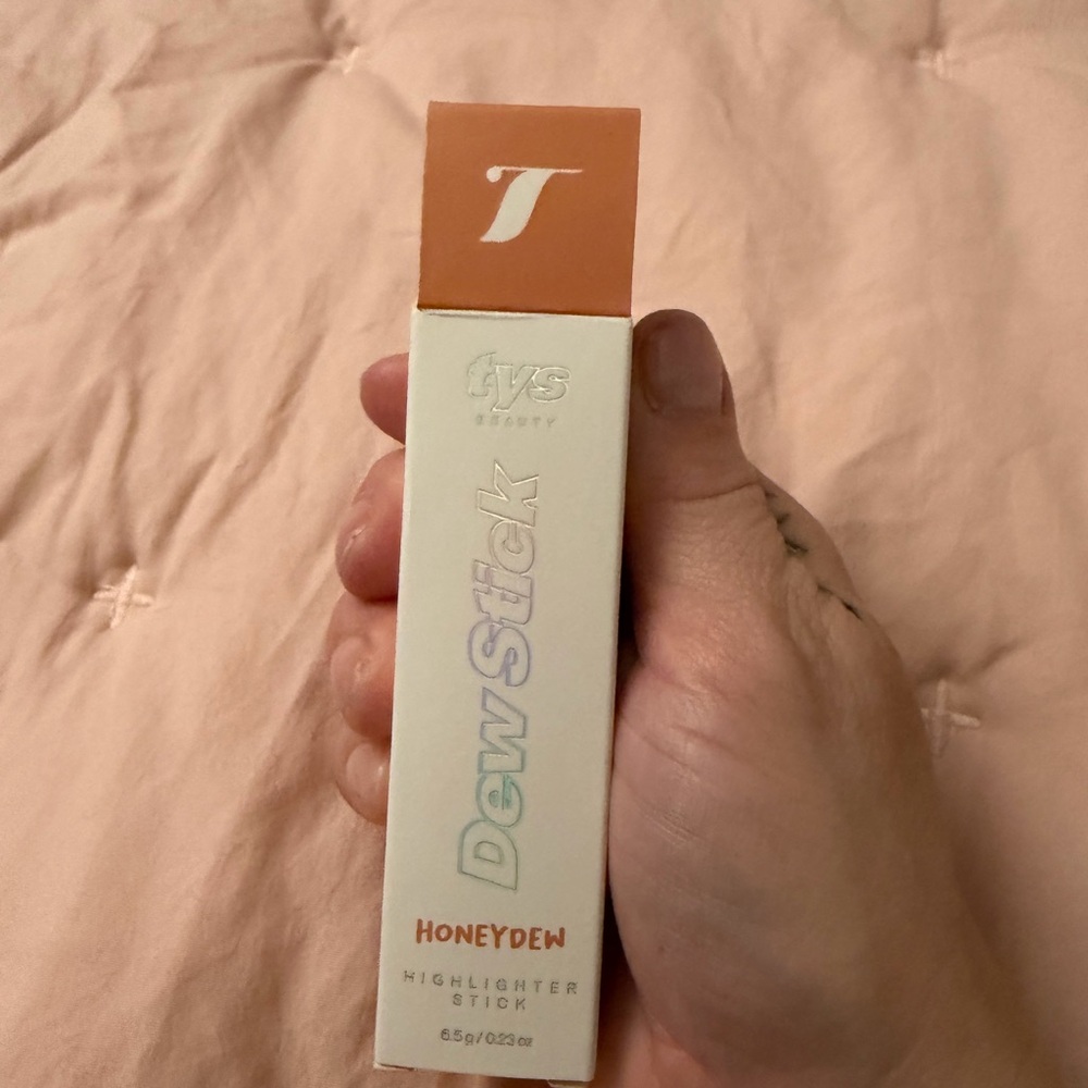 tys Beauty Dew Stick Highlighter - Honeydew (Peach/Tan)